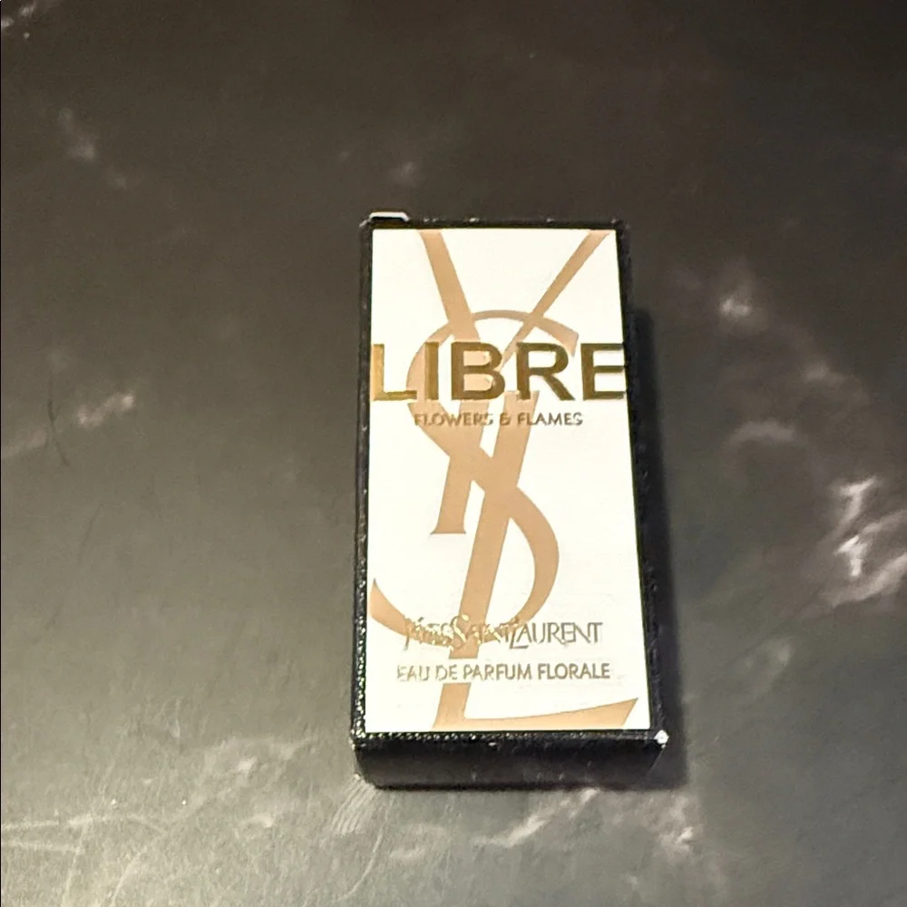 YSL Libre Flowers and Flames Mini Eau de P arfum Dabber